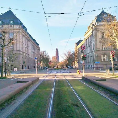 Avenue De La Paix - L'exclusif Apartment