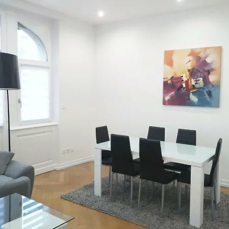 Avenue De La Paix - L'exclusif *