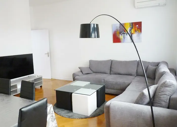 Avenue De La Paix - L'exclusif *