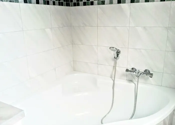 Avenue De La Paix - L'exclusif