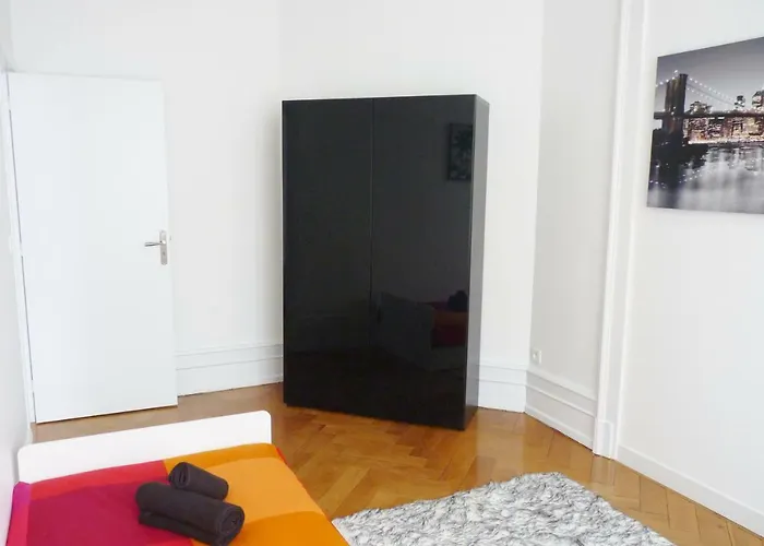 Avenue De La Paix - L'exclusif *